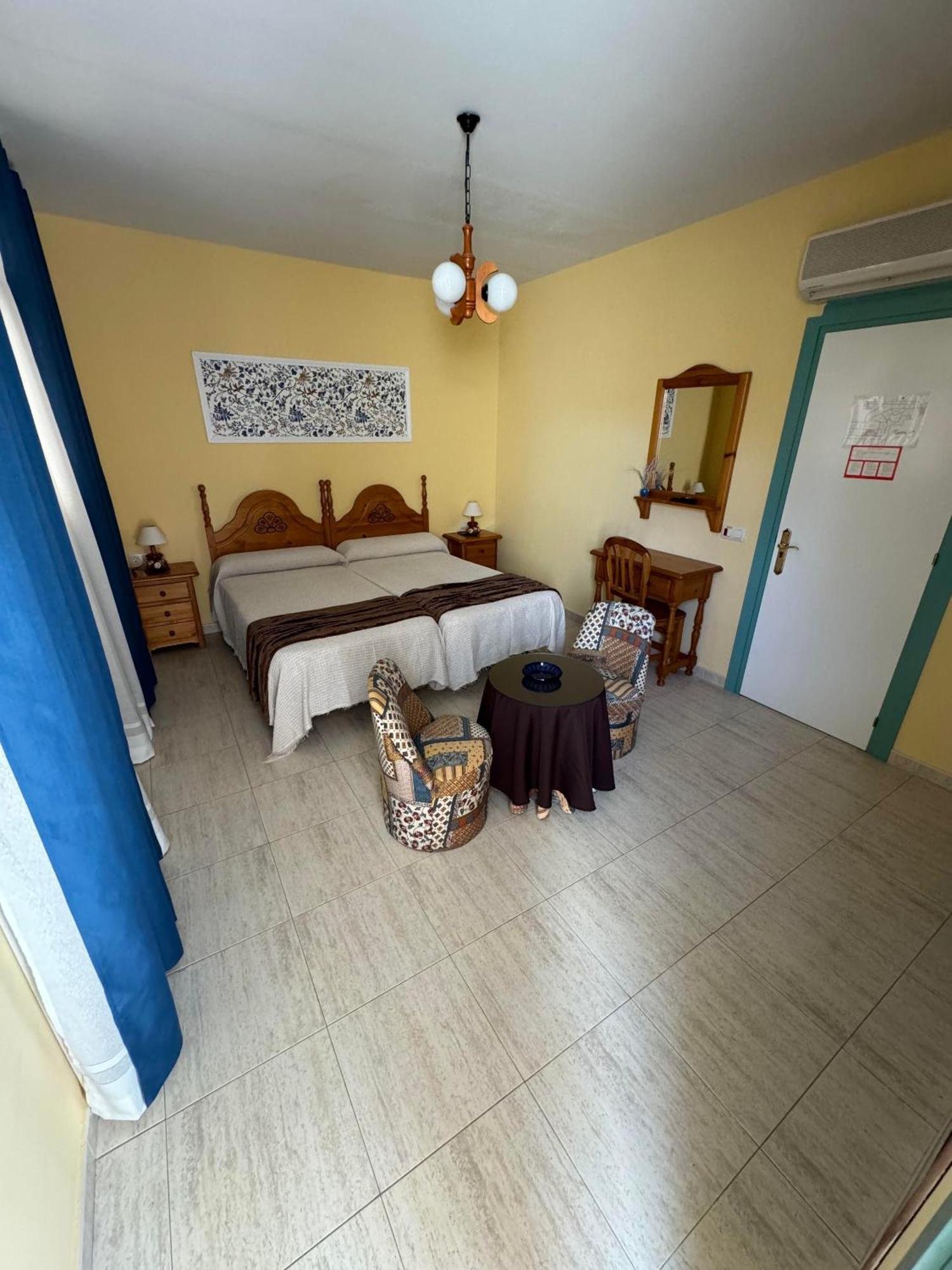 Hostal Joaquin Las Ventas con Pena Aguilera Экстерьер фото