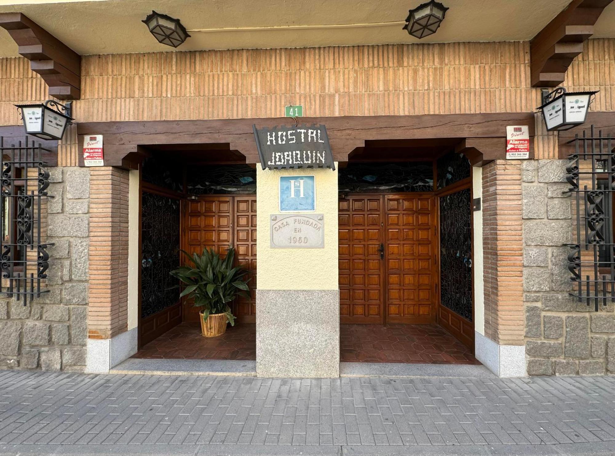 Hostal Joaquin Las Ventas con Pena Aguilera Экстерьер фото